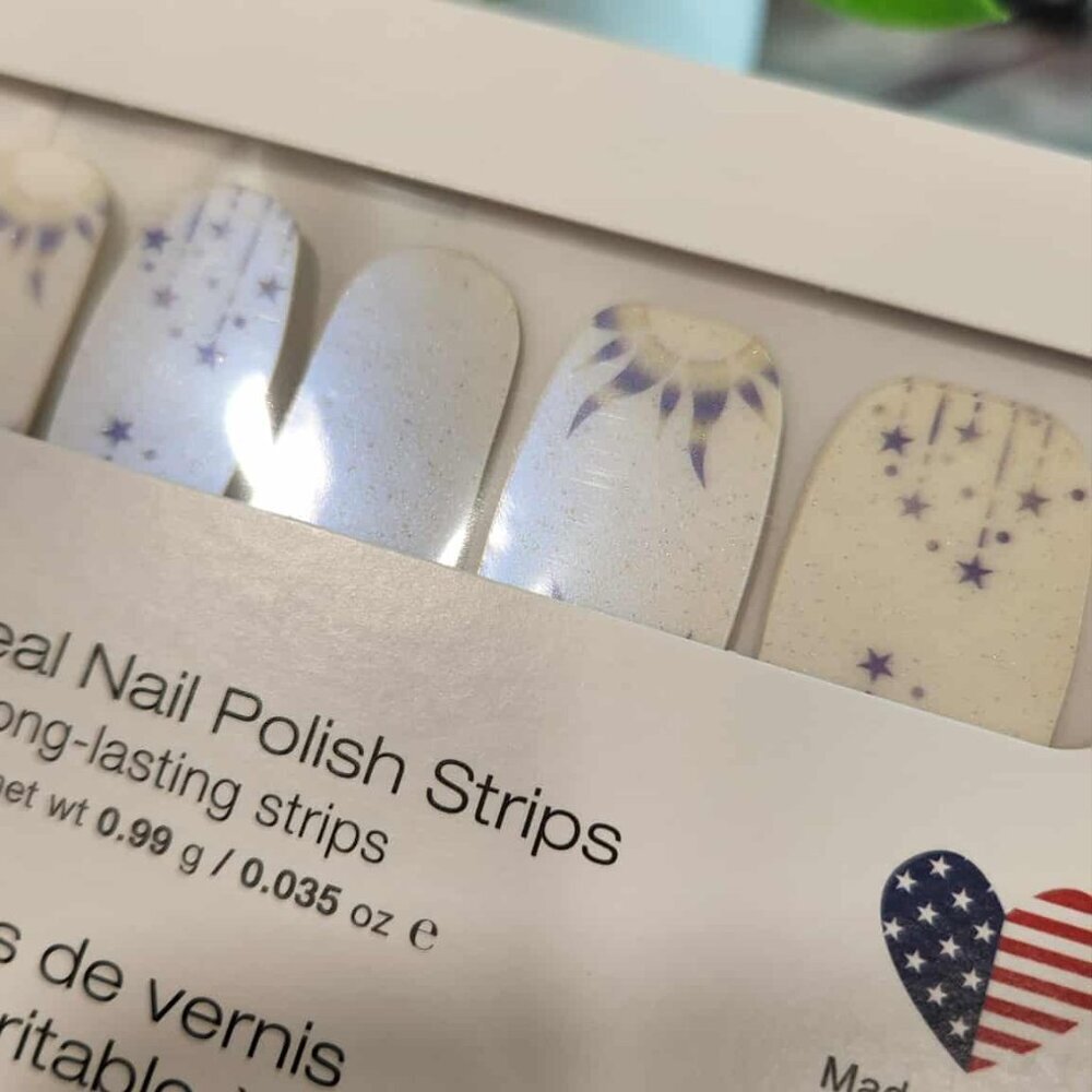 Color Street Purple Celestial Press on Nail design - Picture 4 of 4